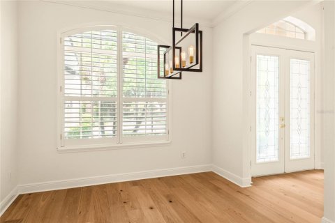 House in Longwood, Florida 4 bedrooms, 286.88 sq.m. № 1760017 - photo 8