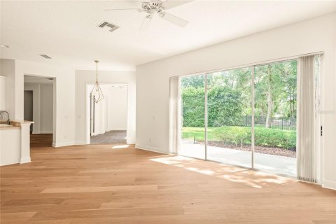 House in Longwood, Florida 4 bedrooms, 286.88 sq.m. № 1760017 - photo 14