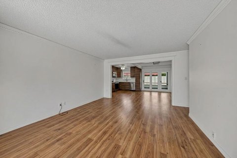 Villa ou maison à vendre à Pompano Beach, Floride: 3 chambres, 110.09 m2 № 2177349 - photo 13