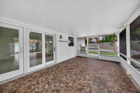 Villa ou maison à vendre à Pompano Beach, Floride: 3 chambres, 110.09 m2 № 2177349 - photo 11