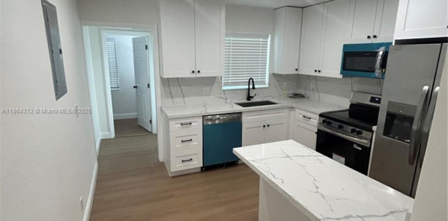 Villa ou maison à Fort Lauderdale, Floride 3 chambres, 94.76 m2 № 1891938