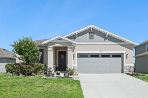 House in Clermont, Florida 4 bedrooms, 192.77 sq.m. № 2344540