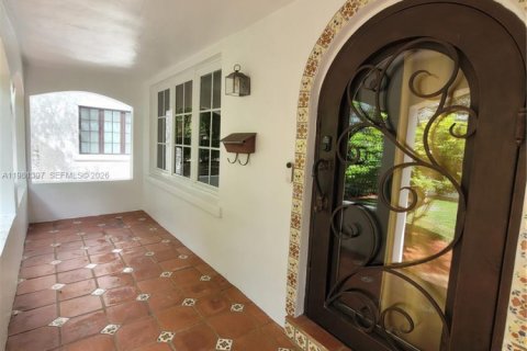 Купить виллу или дом в Корал-Гейблс, Флорида 6 спален, 297.47м2, № 2050301 - фото 5