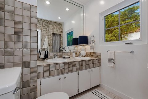 Купить виллу или дом в Корал-Гейблс, Флорида 6 спален, 297.47м2, № 2050301 - фото 19