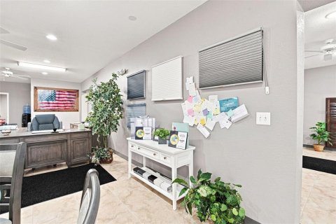 Propiedad comercial en venta en Port Charlotte, Florida, 234.11 m2 № 2380629 - foto 20