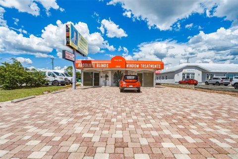 Propiedad comercial en venta en Port Charlotte, Florida, 234.11 m2 № 2380629 - foto 3