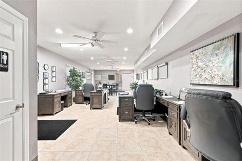 Propiedad comercial en venta en Port Charlotte, Florida, 234.11 m2 № 2380629 - foto 15