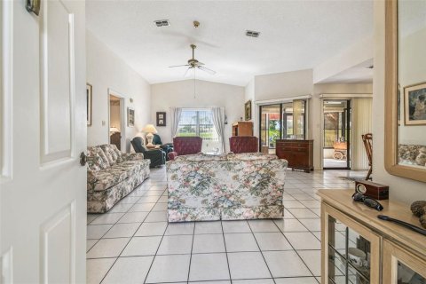 House in Lakeland, Florida 2 bedrooms, 122.45 sq.m. № 1918540 - photo 13