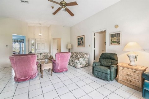 House in Lakeland, Florida 2 bedrooms, 122.45 sq.m. № 1918540 - photo 24