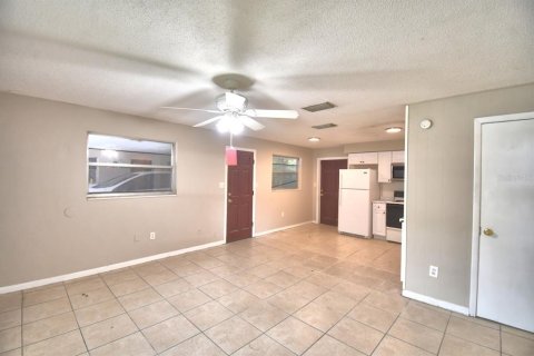 Immobilier commercial à vendre à Lakeland, Floride: 4 chambres, 140.28 m2 № 2316889 - photo 15