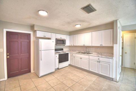 Immobilier commercial à vendre à Lakeland, Floride: 4 chambres, 140.28 m2 № 2316889 - photo 16