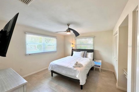 Casa en venta en Largo, Florida, 3 dormitorios, 153.1 m2 № 1902167 - foto 19