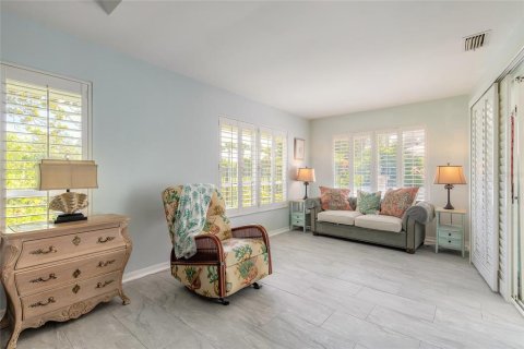 Casa en venta en New Smyrna Beach, Florida, 3 dormitorios, 255.39 m2 № 1801502 - foto 11