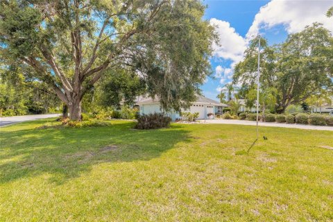 Casa en venta en New Smyrna Beach, Florida, 3 dormitorios, 255.39 m2 № 1801502 - foto 4