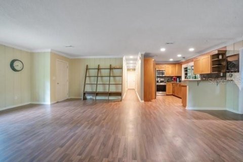 House in Apopka, Florida 3 bedrooms, 162.02 sq.m. № 2287093 - photo 6