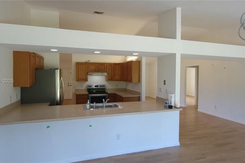 Casa en venta en Port St. Lucie, Florida, 3 dormitorios, 163.32 m2 № 1946068 - foto 9