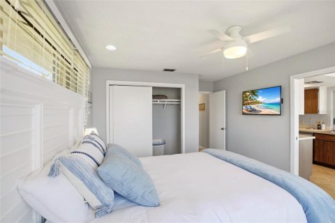 House in Punta Gorda, Florida 3 bedrooms, 165.64 sq.m. № 2202542 - photo 28