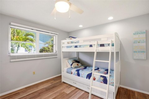House in Punta Gorda, Florida 3 bedrooms, 165.64 sq.m. № 2202542 - photo 21