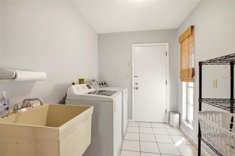 House in Punta Gorda, Florida 3 bedrooms, 165.64 sq.m. № 2202542 - photo 29