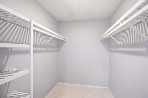 House in Punta Gorda, Florida 3 bedrooms, 165.64 sq.m. № 2202542 - photo 18