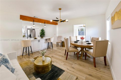 Villa ou maison à vendre à Fort Lauderdale, Floride: 3 chambres, 91.42 m2 № 2000943 - photo 10