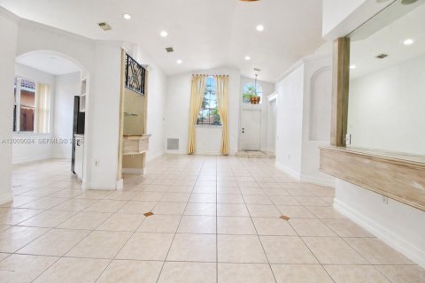 House in Palmetto Bay, Florida 3 bedrooms, 139.82 sq.m. № 2072388 - photo 6