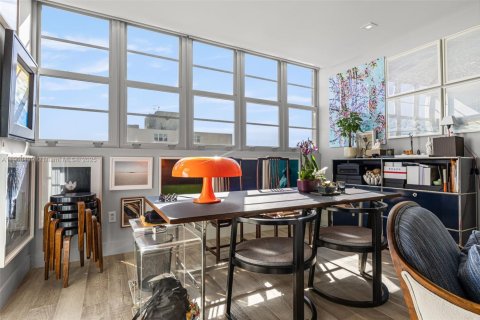 Condo in Miami Beach, Florida, 1 bedroom  № 1952866 - photo 16