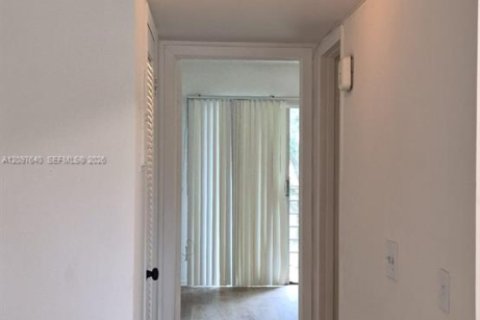 Condo in Boca Raton, Florida, 1 bedroom  № 2392304 - photo 6