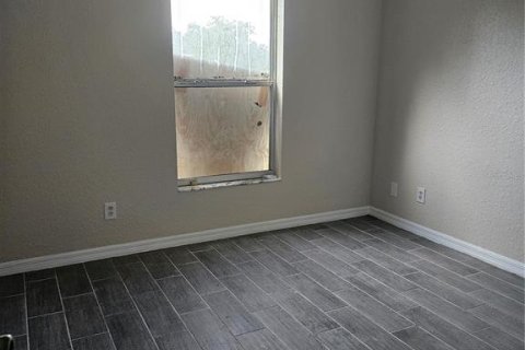 Casa en venta en Mascotte, Florida, 3 dormitorios, 107.12 m2 № 1912622 - foto 6