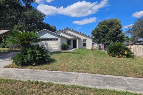 Casa en venta en Mascotte, Florida, 3 dormitorios, 107.12 m2 № 1912622 - foto 1