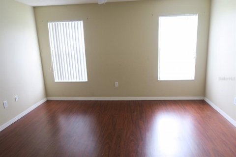 House in Kissimmee, Florida 3 bedrooms, 141.49 sq.m. № 2285682 - photo 7