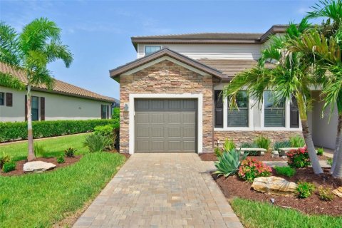 House in Bradenton, Florida 6 bedrooms, 360.65 sq.m. № 2220441 - photo 6