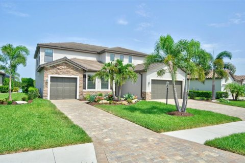 House in Bradenton, Florida 6 bedrooms, 360.65 sq.m. № 2220441 - photo 5