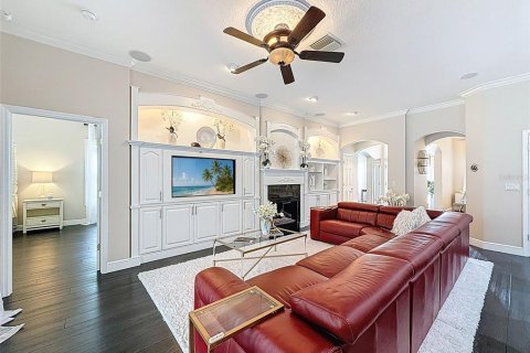 House in Tampa, Florida 5 bedrooms, 292.64 sq.m. № 1898852 - photo 17