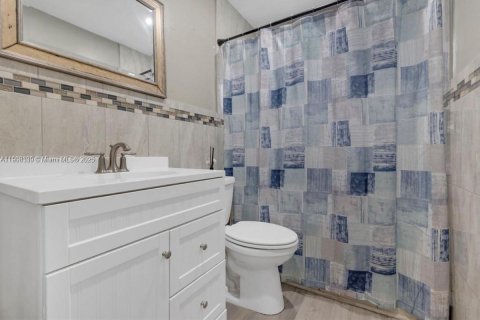 Купить коммерческую недвижимость в Хайалиа, Флорида 190.82м2, № 2034247 - фото 13