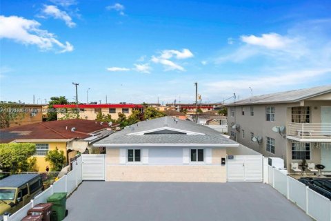 Купить коммерческую недвижимость в Хайалиа, Флорида 190.82м2, № 2034247 - фото 2