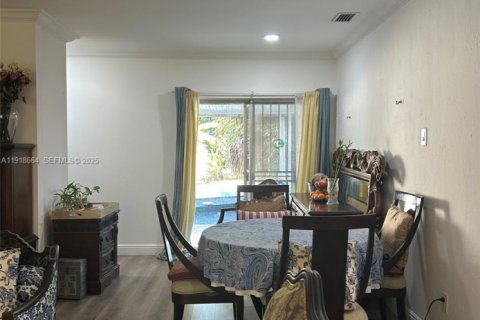 Купить виллу или дом в Хайалиа, Флорида 2 спальни, 107.86м2, № 1991852 - фото 15