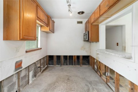 House in Sanford, Florida 3 bedrooms, 92.9 sq.m. № 1817904 - photo 23
