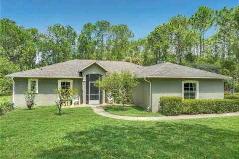 House in Eustis, Florida 3 bedrooms, 210.89 sq.m. № 2304786