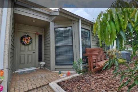 House in Tampa, Florida 3 bedrooms, 129.04 sq.m. № 1883128 - photo 3