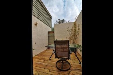 House in Tampa, Florida 3 bedrooms, 129.04 sq.m. № 1883128 - photo 8