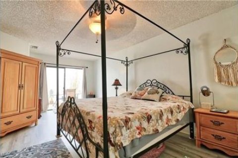 House in Tampa, Florida 3 bedrooms, 129.04 sq.m. № 1883128 - photo 6