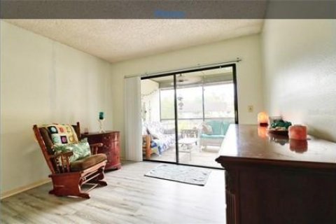 House in Tampa, Florida 3 bedrooms, 129.04 sq.m. № 1883128 - photo 14