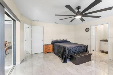 House in Punta Gorda, Florida 3 bedrooms, 135.36 sq.m. № 1619045 - photo 22