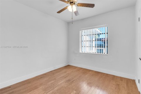 Casa en venta en Homestead, Florida, 3 dormitorios, 135.45 m2 № 2004298 - foto 16