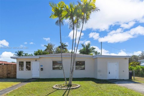 Casa en venta en Homestead, Florida, 3 dormitorios, 135.45 m2 № 2004298 - foto 4