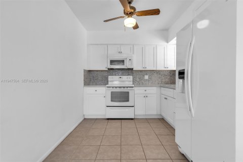 Casa en venta en Homestead, Florida, 3 dormitorios, 135.45 m2 № 2004298 - foto 13