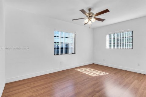 Casa en venta en Homestead, Florida, 3 dormitorios, 135.45 m2 № 2004298 - foto 18