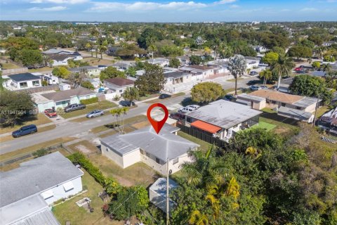 Casa en venta en Homestead, Florida, 3 dormitorios, 135.45 m2 № 2004298 - foto 30