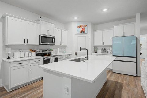 Villa ou maison à vendre à Zephyrhills, Floride: 4 chambres, 188.96 m2 № 2236981 - photo 12
